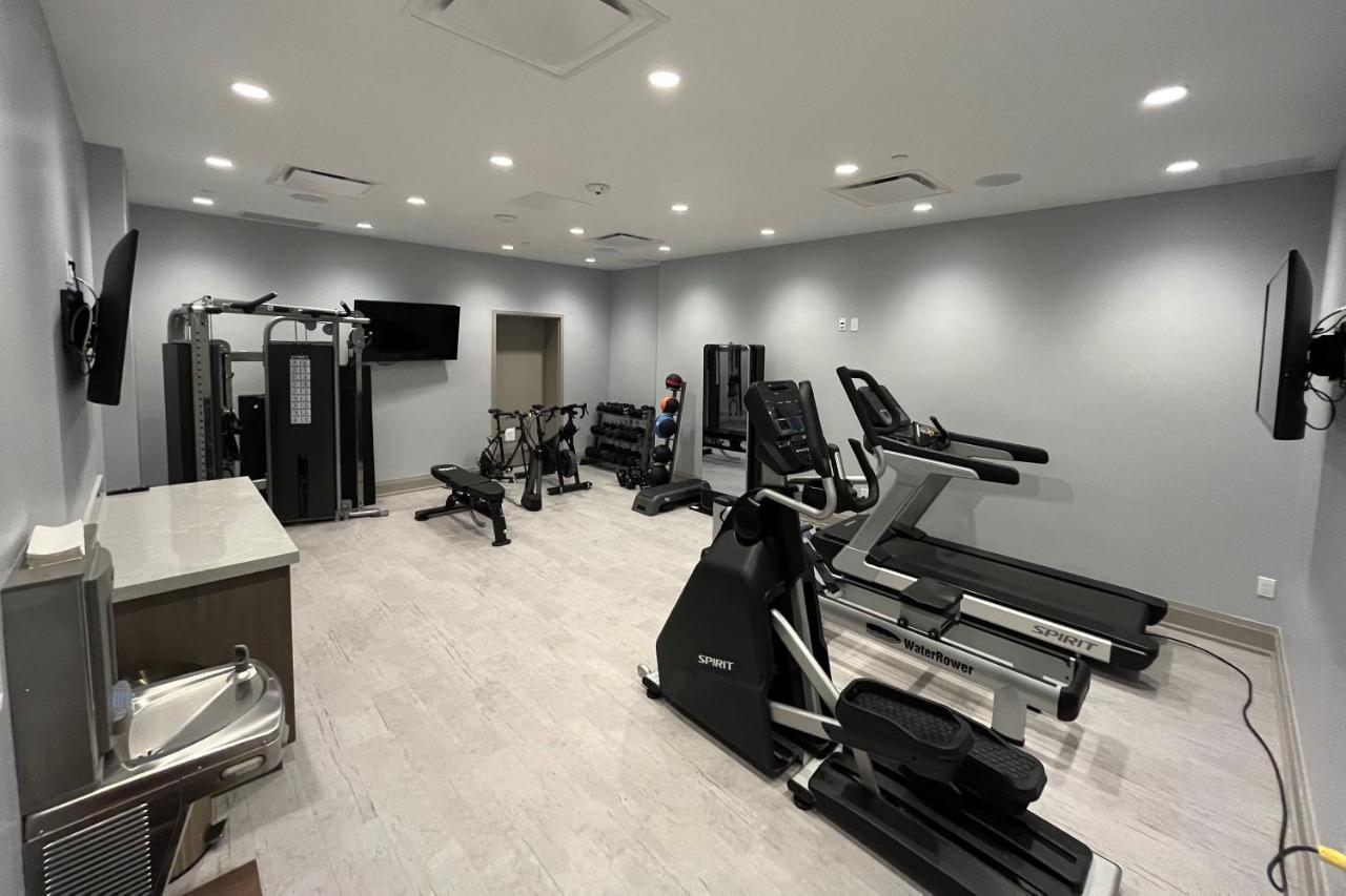 124 On Queen Hotel & Spa Niagara-on-the-Lake Εξωτερικό φωτογραφία The gym at the 2019 World Championships