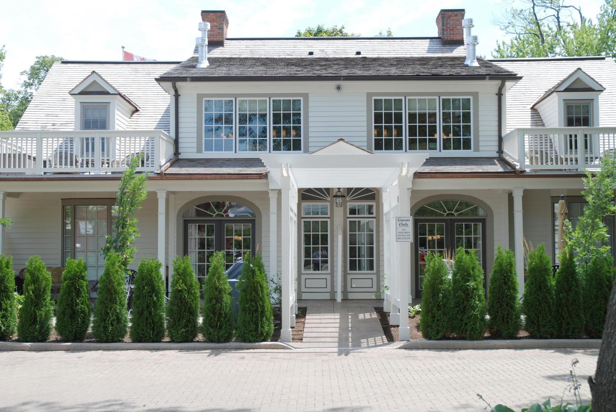124 On Queen Hotel & Spa Niagara-on-the-Lake Εξωτερικό φωτογραφία The house of the first American president, George Washington, in Mount Vernon, Virginia