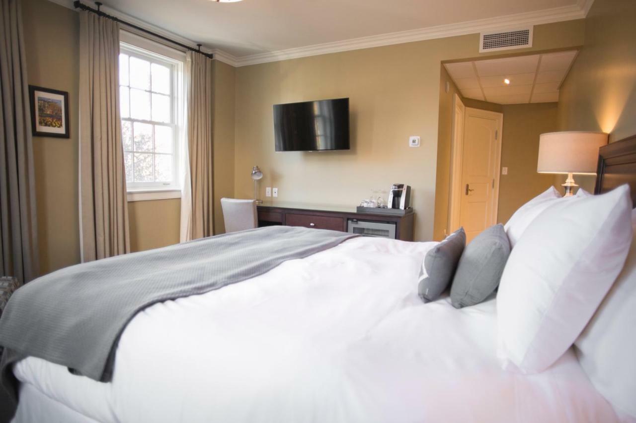124 On Queen Hotel & Spa Niagara-on-the-Lake Εξωτερικό φωτογραφία A room at the Inn at 97W